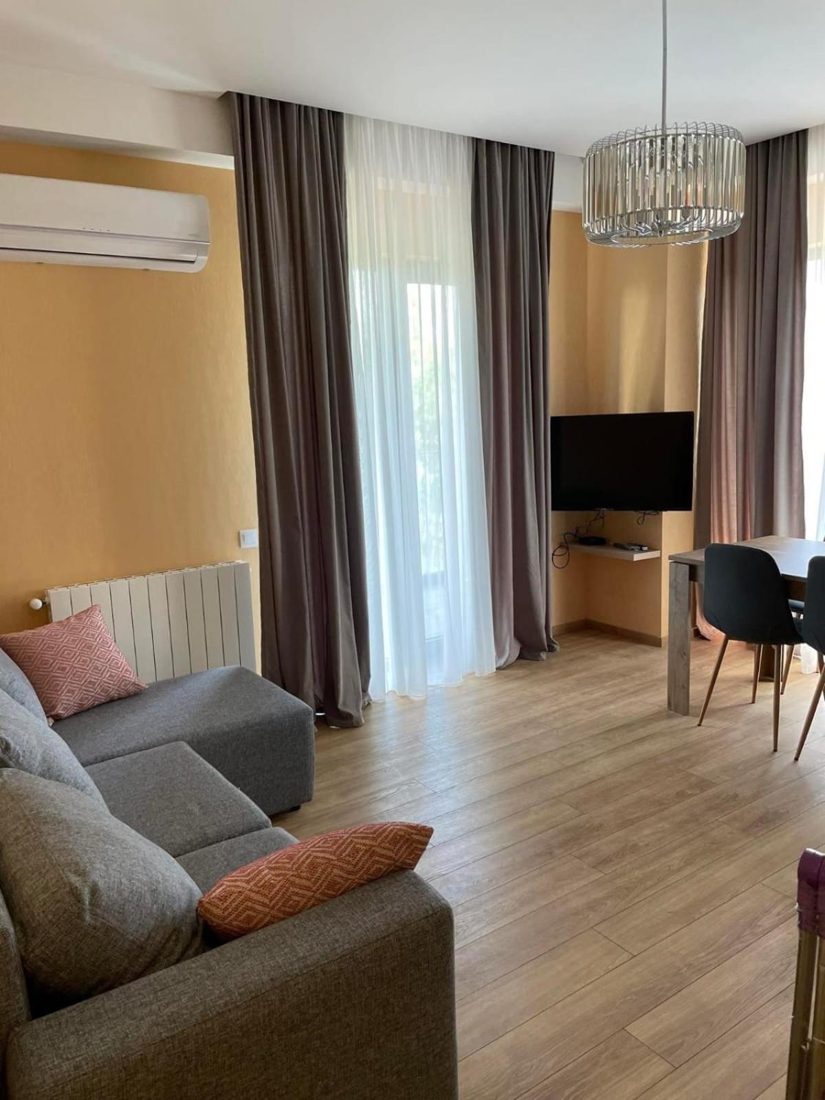 Tbilisi Hilton Apartment Exteriör bild