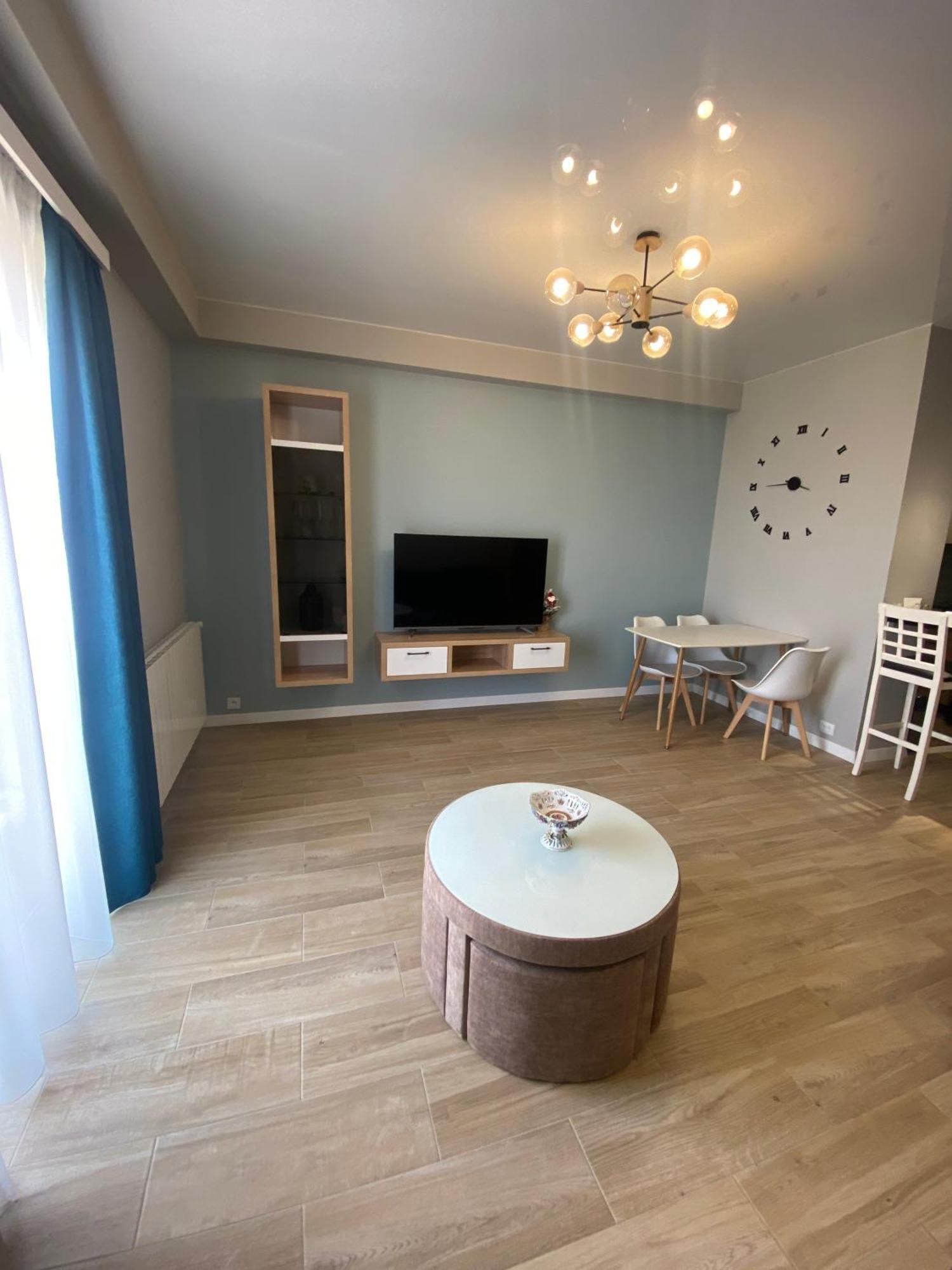 Tbilisi Hilton Apartment Exteriör bild