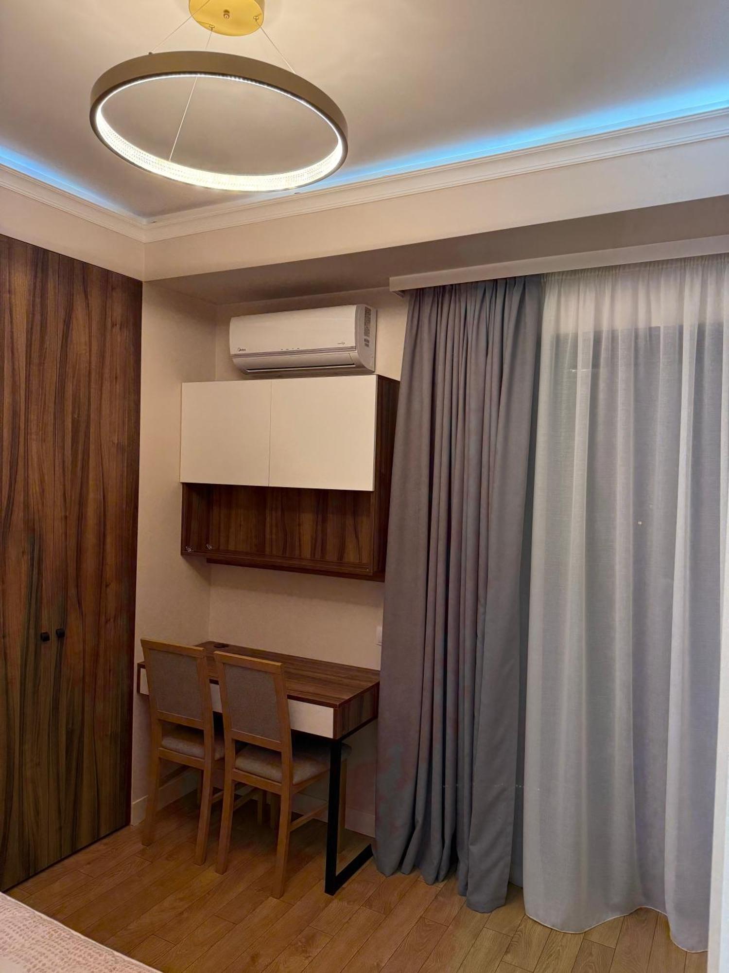 Tbilisi Hilton Apartment Exteriör bild